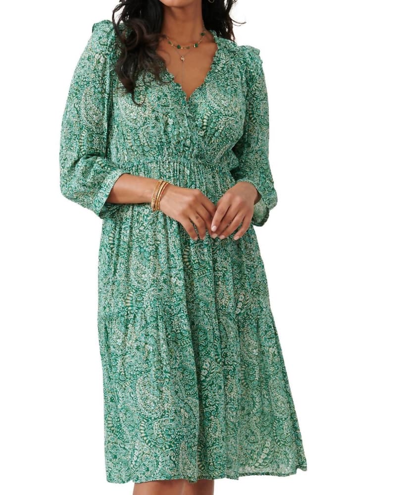 Front of a model wearing a size 2X 3/4 Sleeve Dress in Cypress Green/Aqua Mist in Cypress Green/Aqua Mist by Democracy. | dia_product_style_image_id:339125